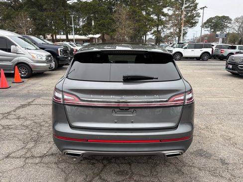 Used 2021 Lincoln Nautilus Reserve w/ Equipment Group 201A image 6