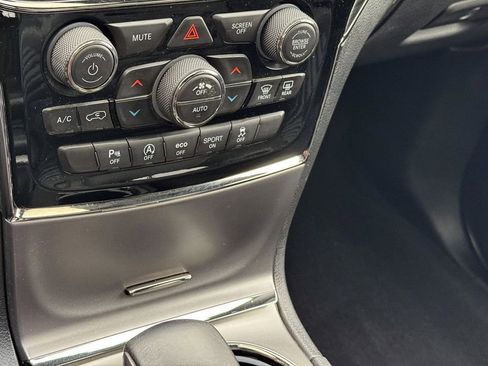 Used 2019 Jeep Grand Cherokee Limited X AWD/4WD image 22