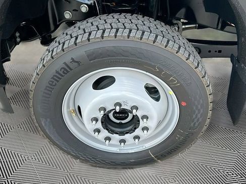 New 2026 Ford F550 4x4 Supercab Super Duty image 17