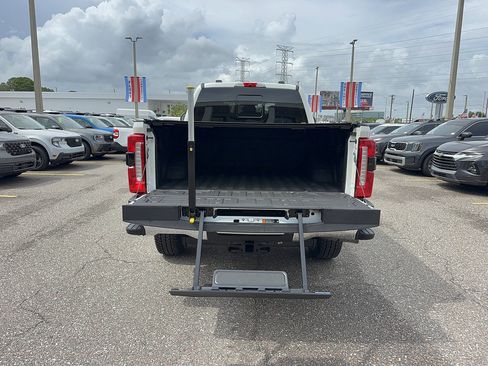 Certified 2023 Ford F250 Lariat w/ Lariat Ultimate Package AWD/4WD image 8