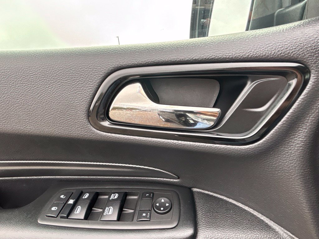 Used 2025 Dodge Durango GT AWD/4WD image 31