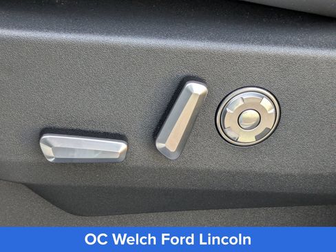 Certified 2025 Lincoln Navigator Reserve AWD/4WD image 24