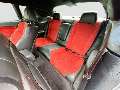 Used 2016 Dodge Challenger R/T Scat Pack w/ Leather Interior Group RWD image 26
