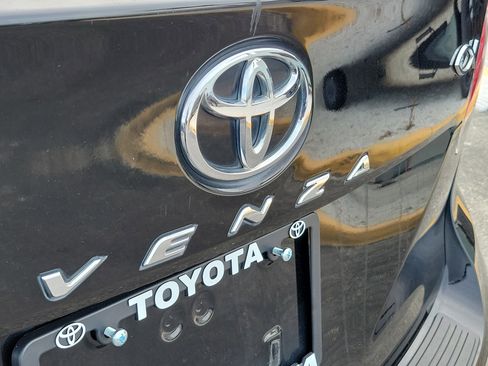 Used 2011 Toyota Venza FWD image 8