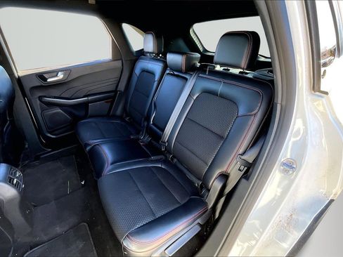 Used 2025 Ford Escape ST-Line w/ Equipment Group 301A image 22