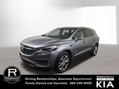 Used 2018 Buick Enclave Avenir w/ Avenir Technology Package image 1