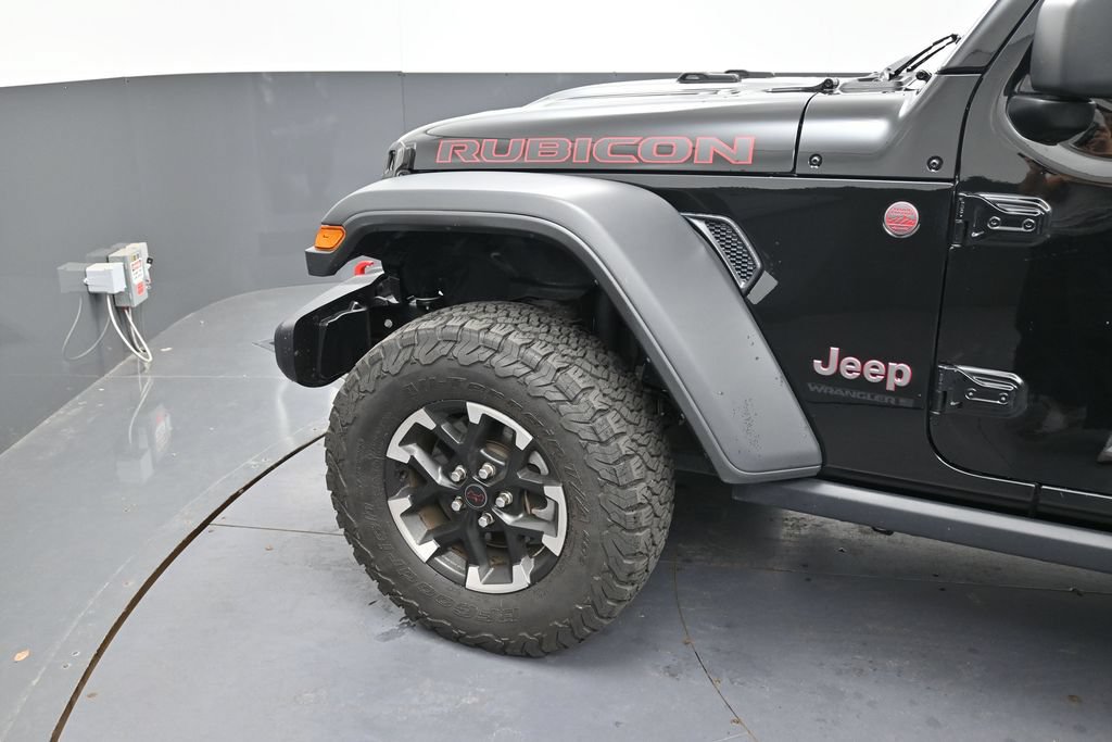 Used 2025 Jeep Wrangler Unlimited Rubicon AWD/4WD image 13