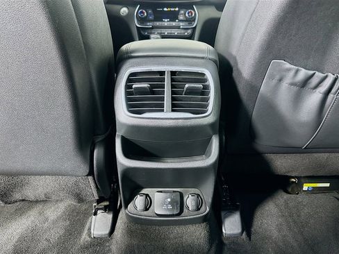 Used 2020 Hyundai Santa Fe Limited image 27