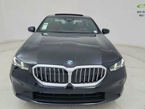 Used 2026 BMW 540i xDrive image 2