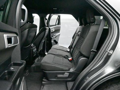 Used 2020 Ford Explorer XLT w/ Comfort Package AWD/4WD image 20
