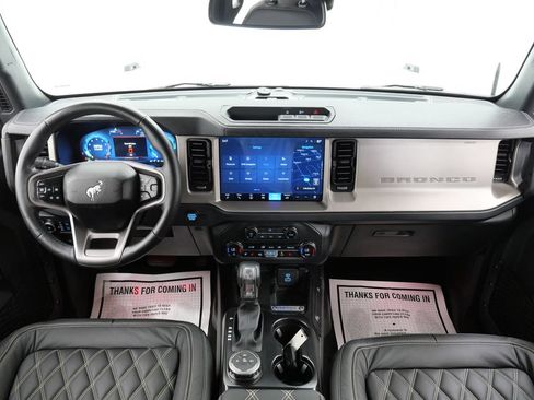 Used 2025 Ford Bronco Outer Banks AWD/4WD image 20
