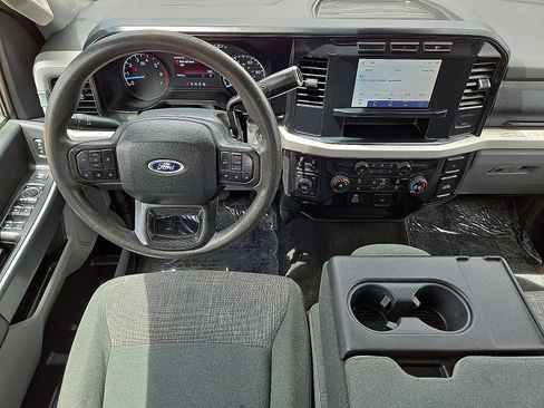 Used 2024 Ford F250 XLT AWD/4WD image 17