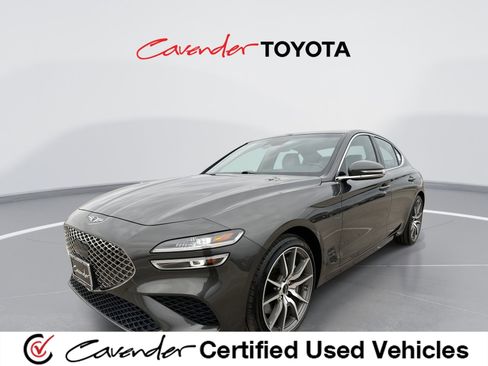 Used 2025 Genesis G70 2.5T image 1
