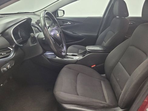 Used 2018 Chevrolet Malibu LT image 17