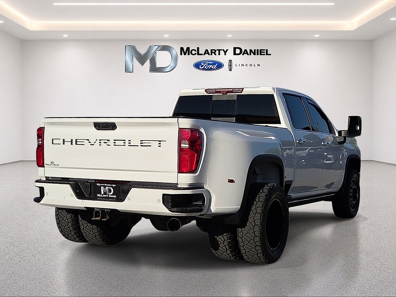 Used 2022 Chevrolet Silverado 3500 High Country AWD/4WD image 5