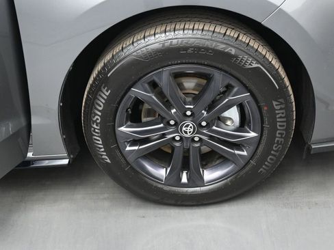 Certified 2026 Toyota Sienna XSE image 38