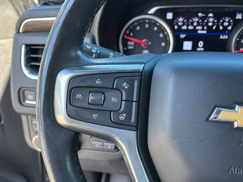 Used 2021 Chevrolet Tahoe Premier w/ Premium Package image 19