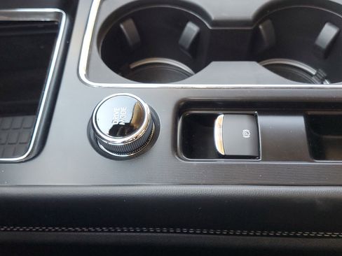 New 2026 Lincoln Corsair Premiere image 24