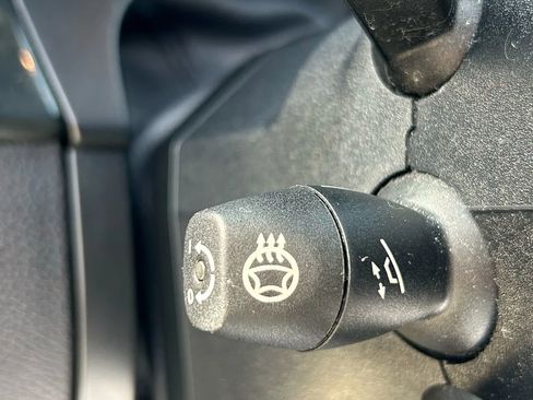 Used 2018 Mercedes-Benz GLE 43 AMG GLE 43 Sport Utility 4D image 23