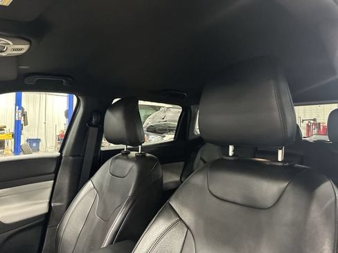 Used 2023 Jeep Compass Limited w/ Elite Group AWD/4WD image 20