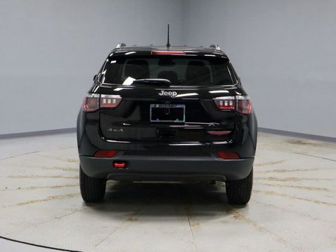 Used 2022 Jeep Compass Trailhawk image 9