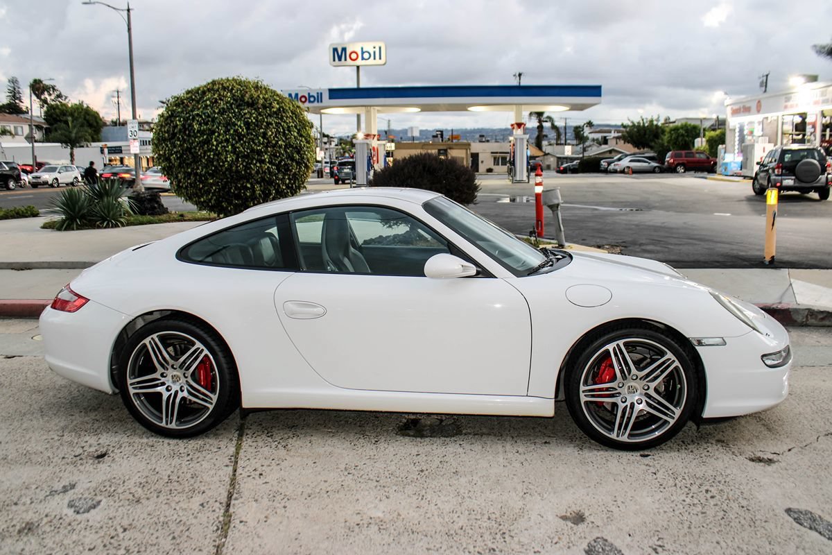 Used 2008 Porsche 911 Carrera S RWD image 7