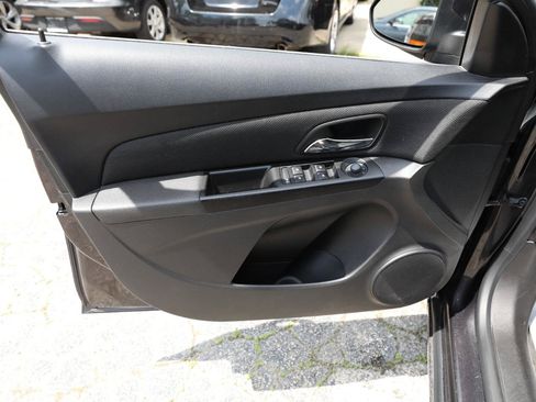 Used 2014 Chevrolet Cruze LT FWD image 14