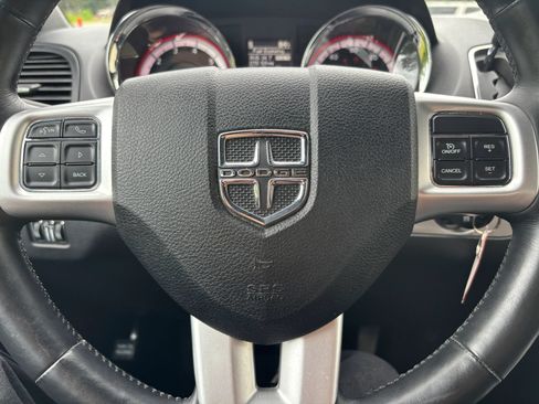 Used 2019 Dodge Grand Caravan GT FWD image 46