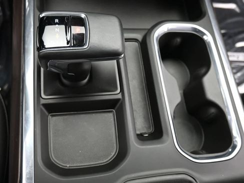 Used 2023 GMC Sierra 1500 SLT w/ SLT Premium Package image 21