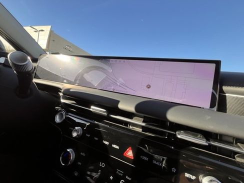 Used 2025 Genesis G80 2.5T image 40