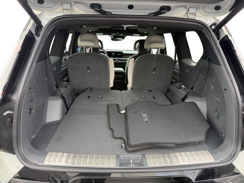 Certified 2024 Kia EV9 GT-Line image 17