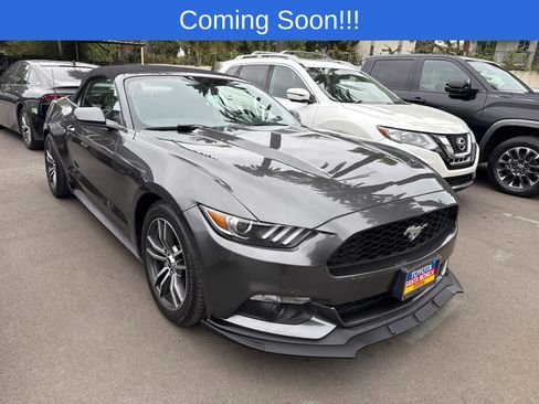 Used 2017 Ford Mustang Premium RWD image 1