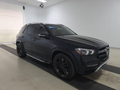 Used 2020 Mercedes-Benz GLE 350 4MATIC w/ Premium Package image 2