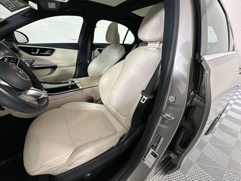 Used 2022 Mercedes-Benz C 300 Sedan image 11