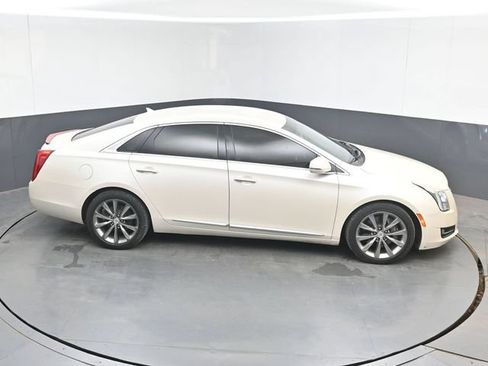 Used 2013 Cadillac XTS FWD image 24