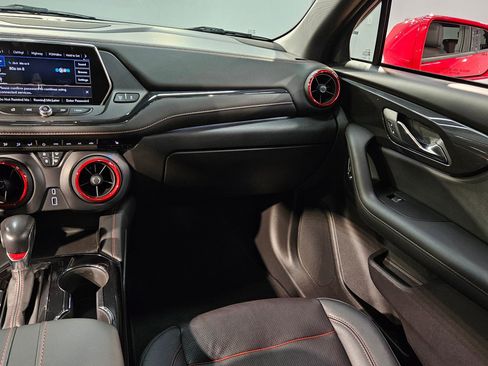Used 2020 Chevrolet Blazer RS image 11