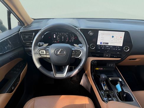 Used 2024 Lexus NX 250 FWD image 21
