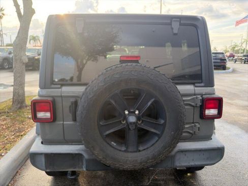 Used 2021 Jeep Wrangler Unlimited Sport image 5