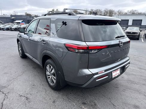New 2026 Nissan Pathfinder SL FWD image 3