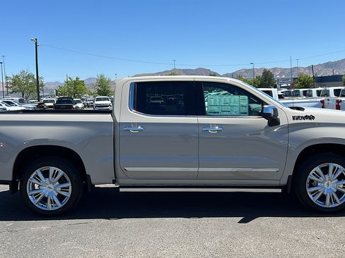 New 2026 Chevrolet Silverado 1500 High Country AWD/4WD image 4