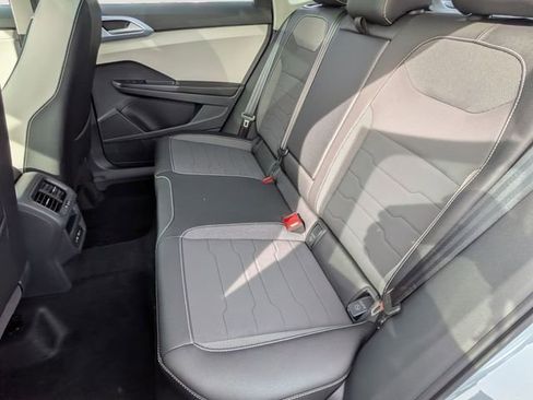 New 2026 Volkswagen Taos SE image 29