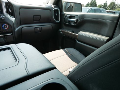 Used 2021 Chevrolet Silverado 1500 LT Trail Boss w/ Bed Protection Package AWD/4WD image 11