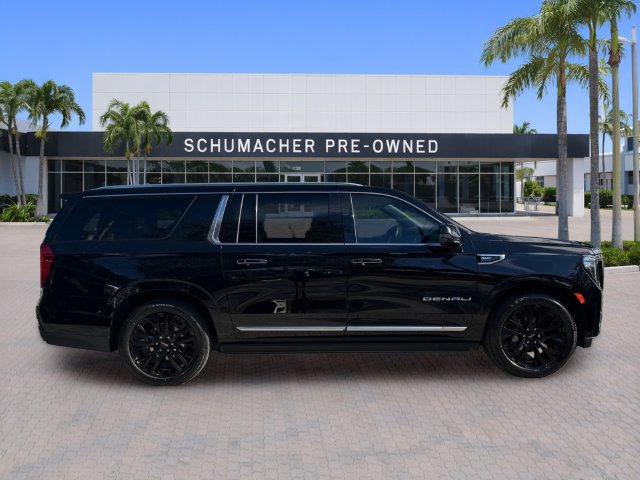 Certified 2024 GMC Yukon XL Denali w/ Denali Reserve Package AWD/4WD image 8