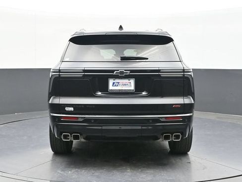 Used 2024 Chevrolet Traverse RS w/ LPO, Floor Liner Package AWD/4WD image 10