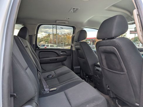Used 2014 Chevrolet Suburban LS w/ All-Star Edition image 22