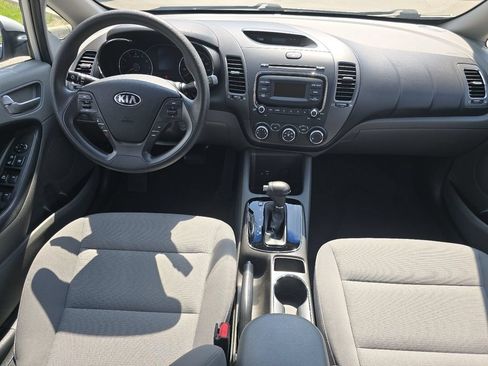 Used 2017 Kia Forte LX FWD image 15