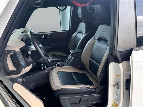 Used 2022 Ford Bronco Wildtrak AWD/4WD image 8