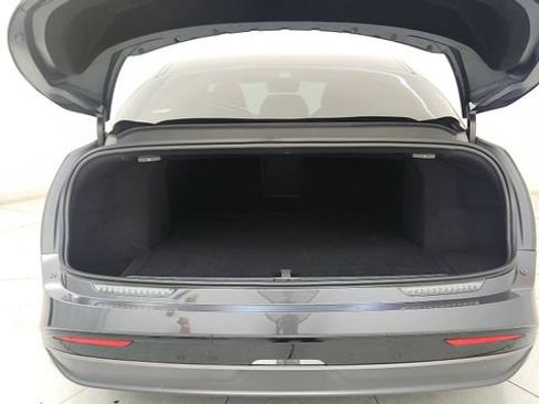 Used 2025 Lucid Air Touring AWD/4WD image 29