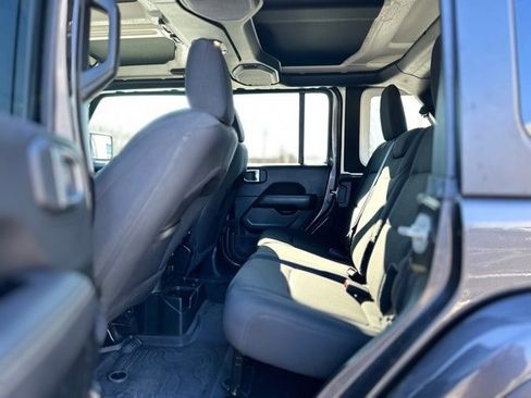 Used 2023 Jeep Wrangler Sahara w/ Cold Weather Group image 19