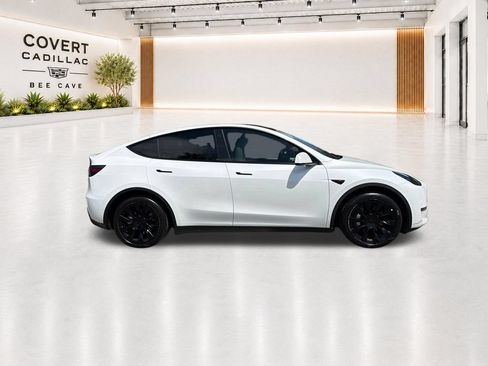 Used 2023 Tesla Model Y Long Range AWD/4WD image 15